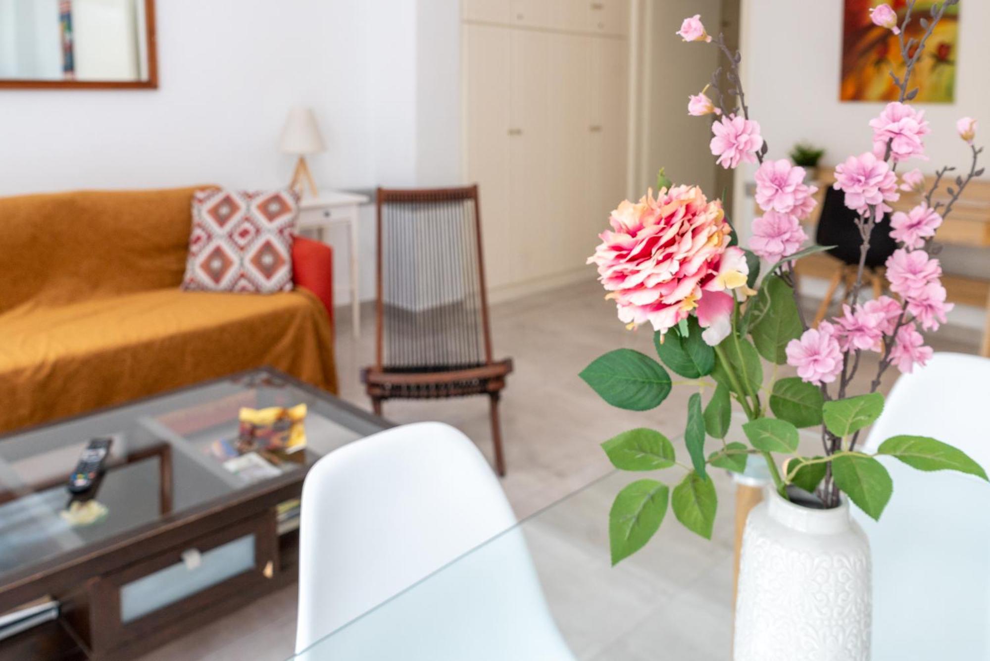 Psiri Gem From In Vivo Apartments- Spacious 1St Floor Apartment With Balcony In Athens' Historic Center Ngoại thất bức ảnh