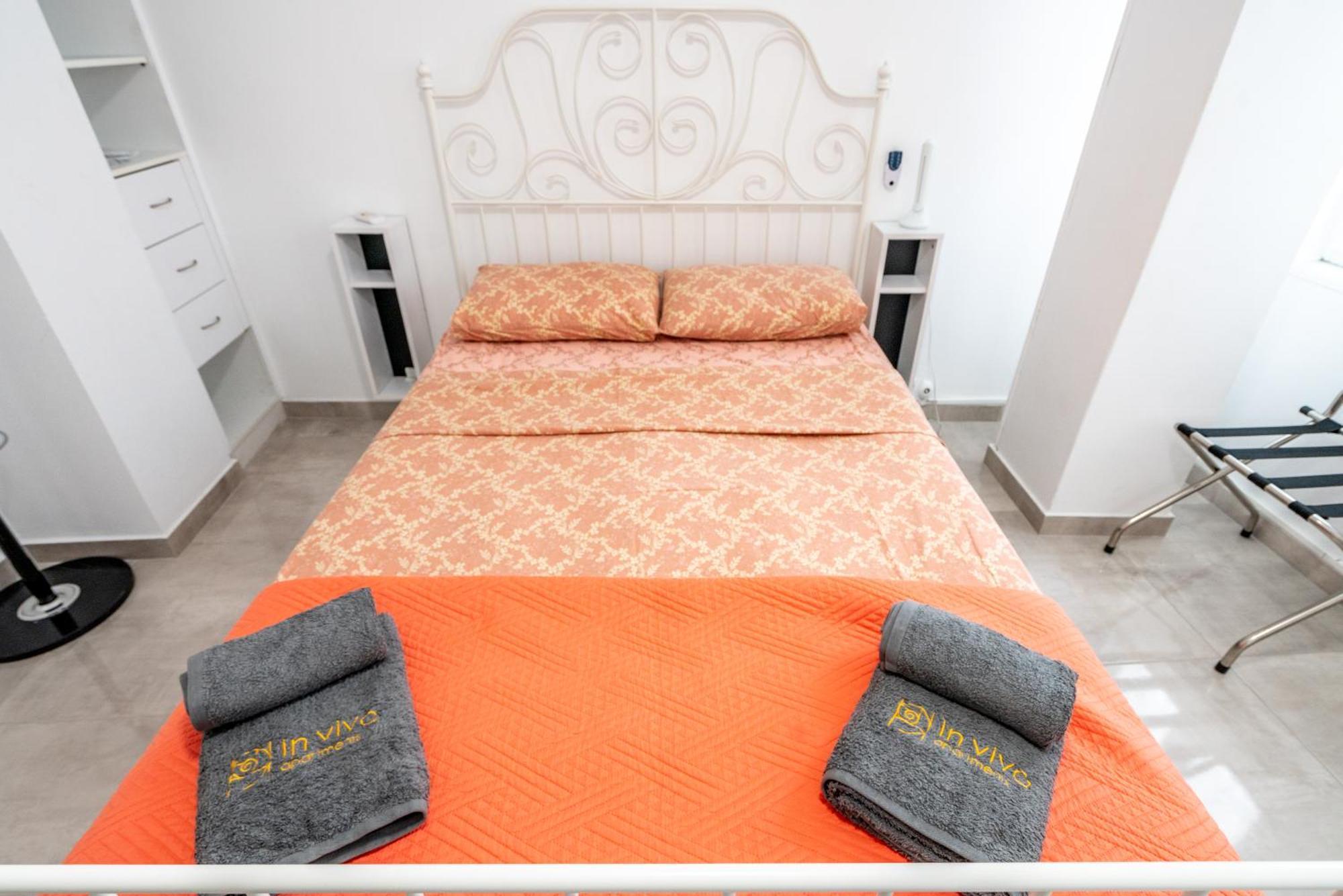 Psiri Gem From In Vivo Apartments- Spacious 1St Floor Apartment With Balcony In Athens' Historic Center Ngoại thất bức ảnh